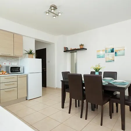 Neraida - 2bed Walk To Kalamies Apartament *
